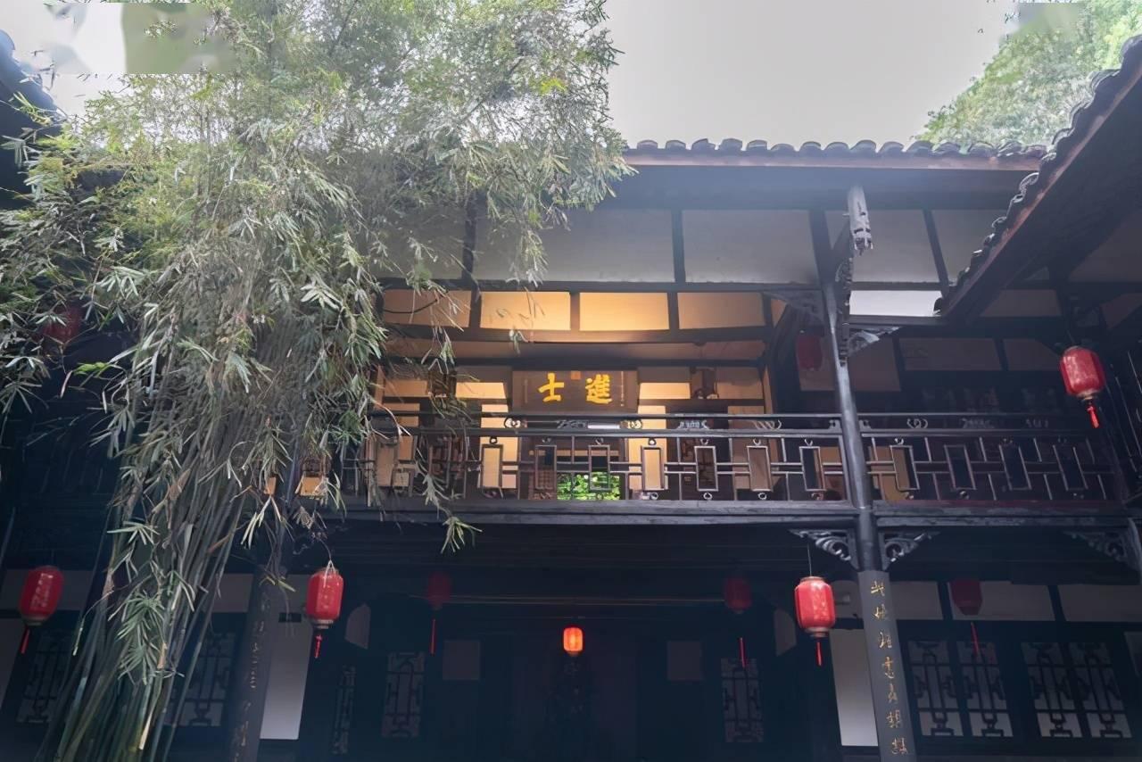 她跟我说用凑一桌的不?我怎么回答她-权威问答网,获取准确信息
